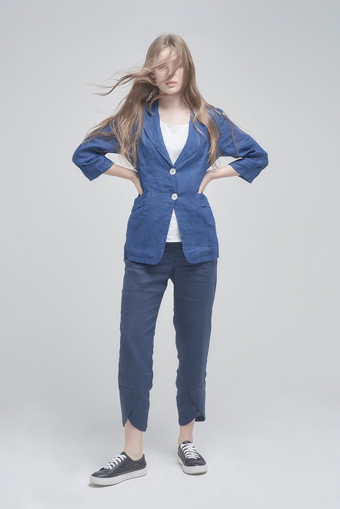 SilksOfChelt's tweet photo. Made in Italy, James Lakeland offer design separates sourced from the finest fabrics of Como, Florence, Rome and Milan – the range is second to none 🇮🇹

https://t.co/4wvyoXkPh1

#JamesLakeland #Silks #DesignerSeparates https://t.co/zMsAXGhSW7