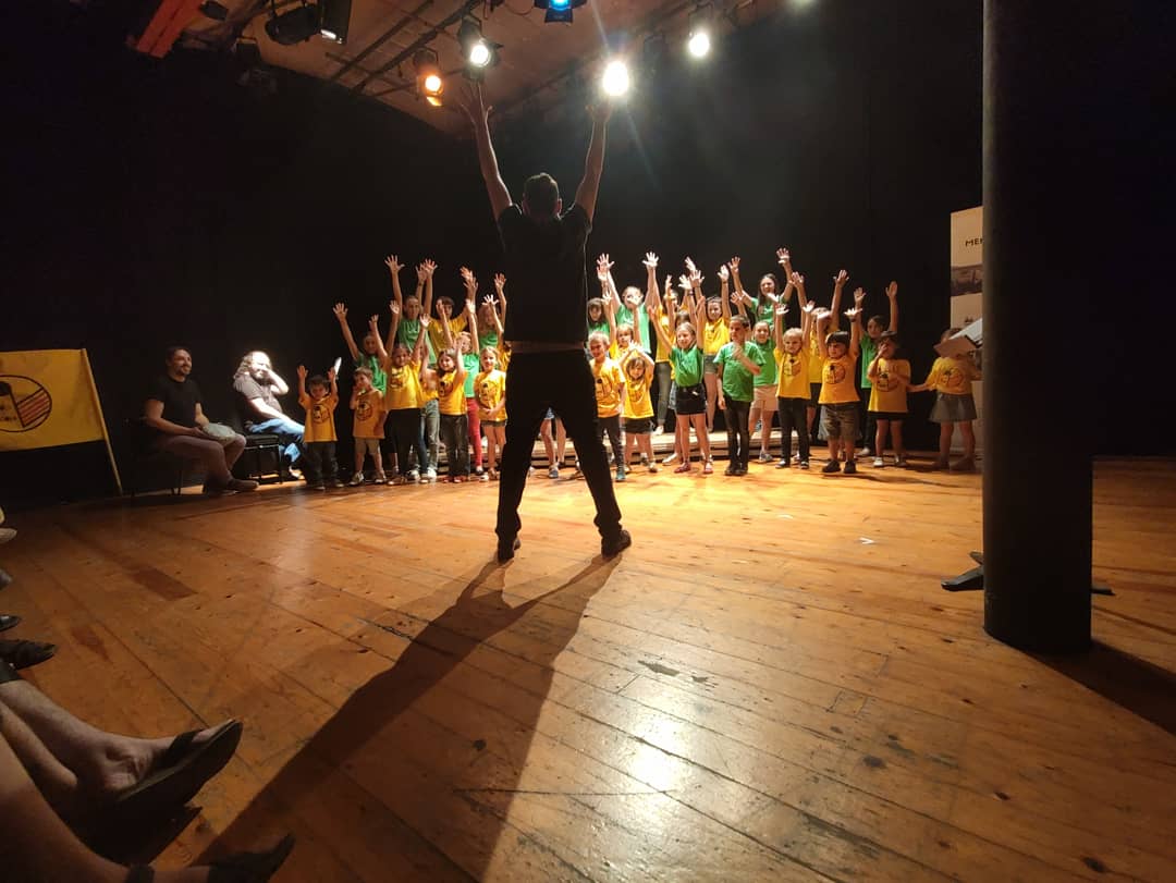 AQZTgn's tweet photo. Ens ho hem passat molt bé al Concert Solidari @InfantilCor. Moltes gràcies per tot!! ☺ #Tarragona https://t.co/Fmrg6kDqAB