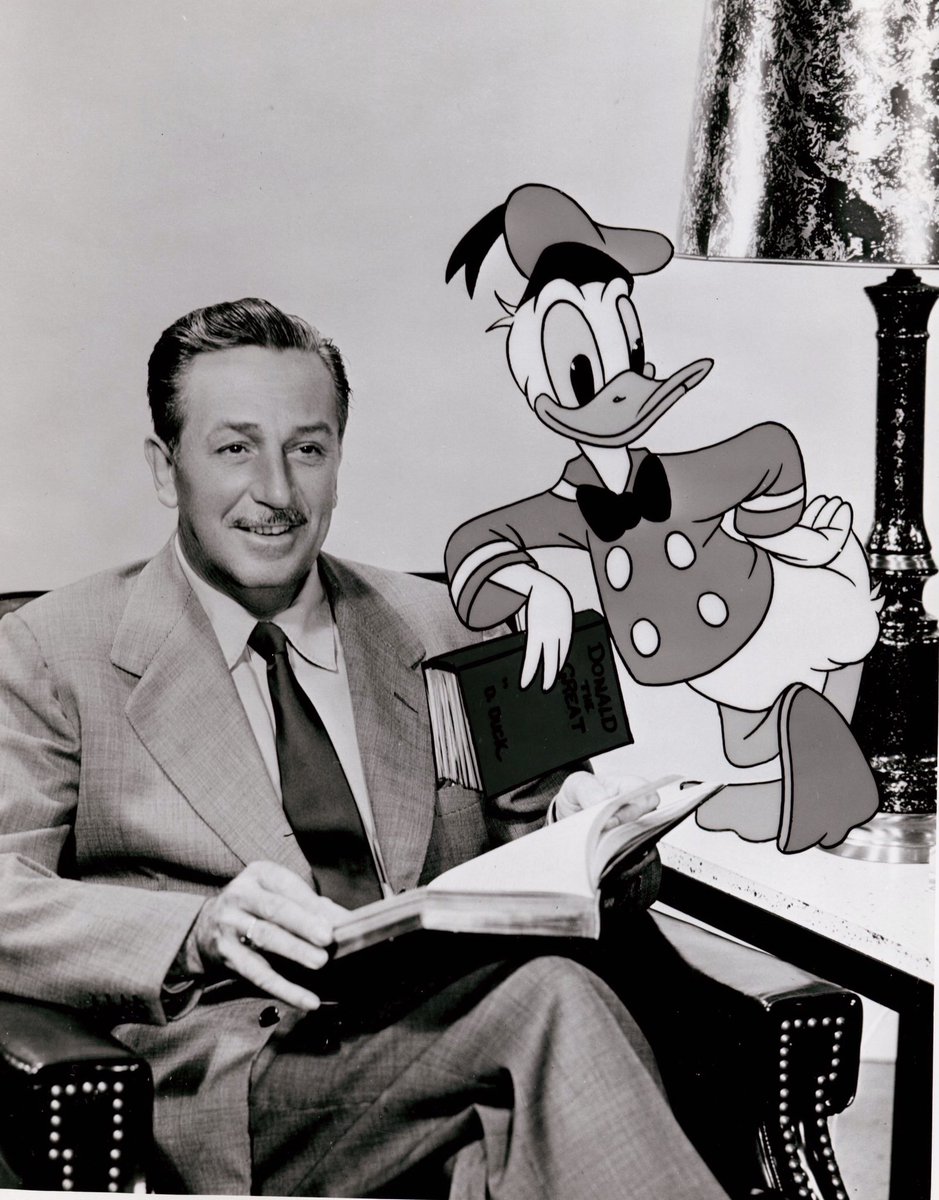 WDFMuseum's tweet image. Our favorite animated avian made his debut today in 1934. Here Walt Disney poses with Donald on his 20th birthday in 1954.