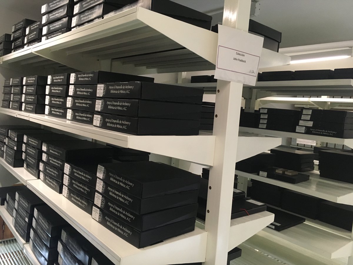 BibliotecaJdeC's tweet photo. Trabajamos por conservar preservar y organizar los #Archivos #WeitlanerJohnson #JohnPaddock #CastañedaGuzmán #EmilyRabin #ThomasSmith #AnitaJones #ElGallo #Castillo y #FernándezDelCampo, valiosos para los #EstudiosLingüísticos, históricos y culturales de #Oaxaca #archivosabiertos https://t.co/4X31n8O5e2