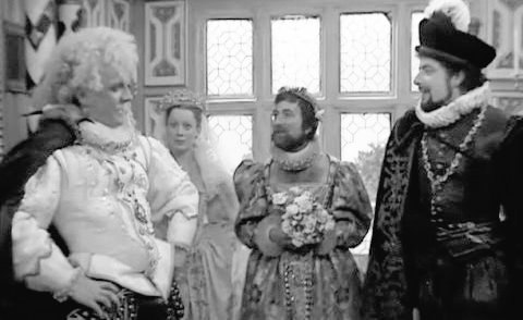 BlackadderQtes's tweet image. "Thanks bridesmaid - like the beard! Gives me something to hang on to!!" #Blackadder #Flashheart #RikMayall