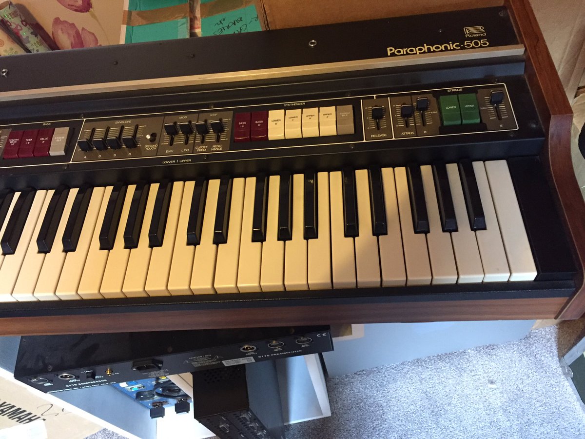 baronvonharris's tweet image. ...gawd but I do love my paraphonic 595...😍😍🎹 #StringMachine #Roland #Paraphonic505