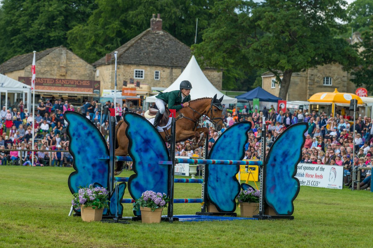 snapperjim's tweet image. #BramhamHorseTrials 2019 @cathaldaniels1 on Rioghan Rua, winner of the British Horse Feeds CCI-Lu25 4* @BramhamPark  #EBHT @BEventing @yorkshirepost @YPSport @MarisaCashill @LeeSobotYEP @chrisetchells  #equestrian #horseriding  #equine #horsephotography #showjumping