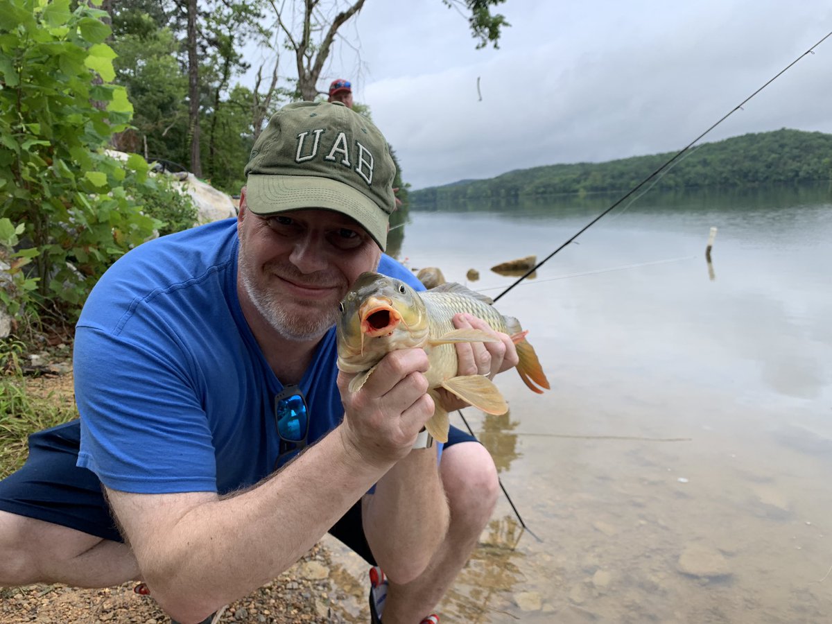 bassgifs's tweet photo. The king of Lake Purdy @Bryan_Brasher put me on em today. #CarpeDiem #carpmaster #freshoatmeal https://t.co/HwtXP2XgnE