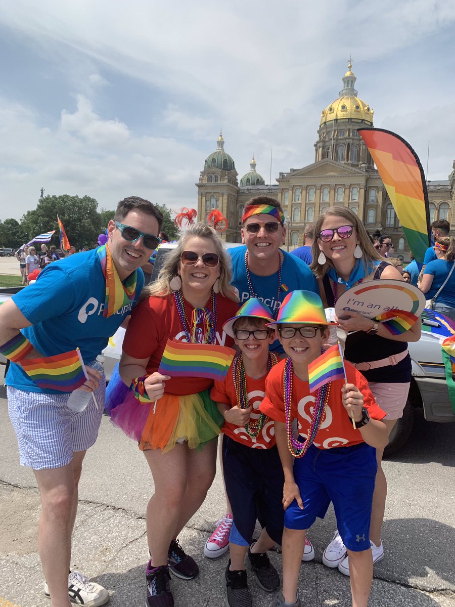 mamaoberhart03's tweet photo. πβ€οΈThis makes my heart so happy!β€οΈπ#Pride2019 #dsmpride #Target #TargetHR #Community #LoveIsLove https://t.co/IFpyGHu5X4