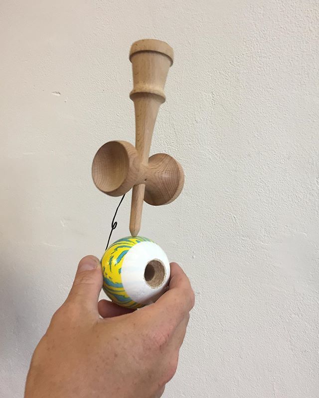 Kendama Sesh in Offenbach!!! bit.ly/31mVtMU Kendama Sesh in Offenbach!!! Kendama Sesh in Offenbach!!! June 09, 2019 at 06:49PM