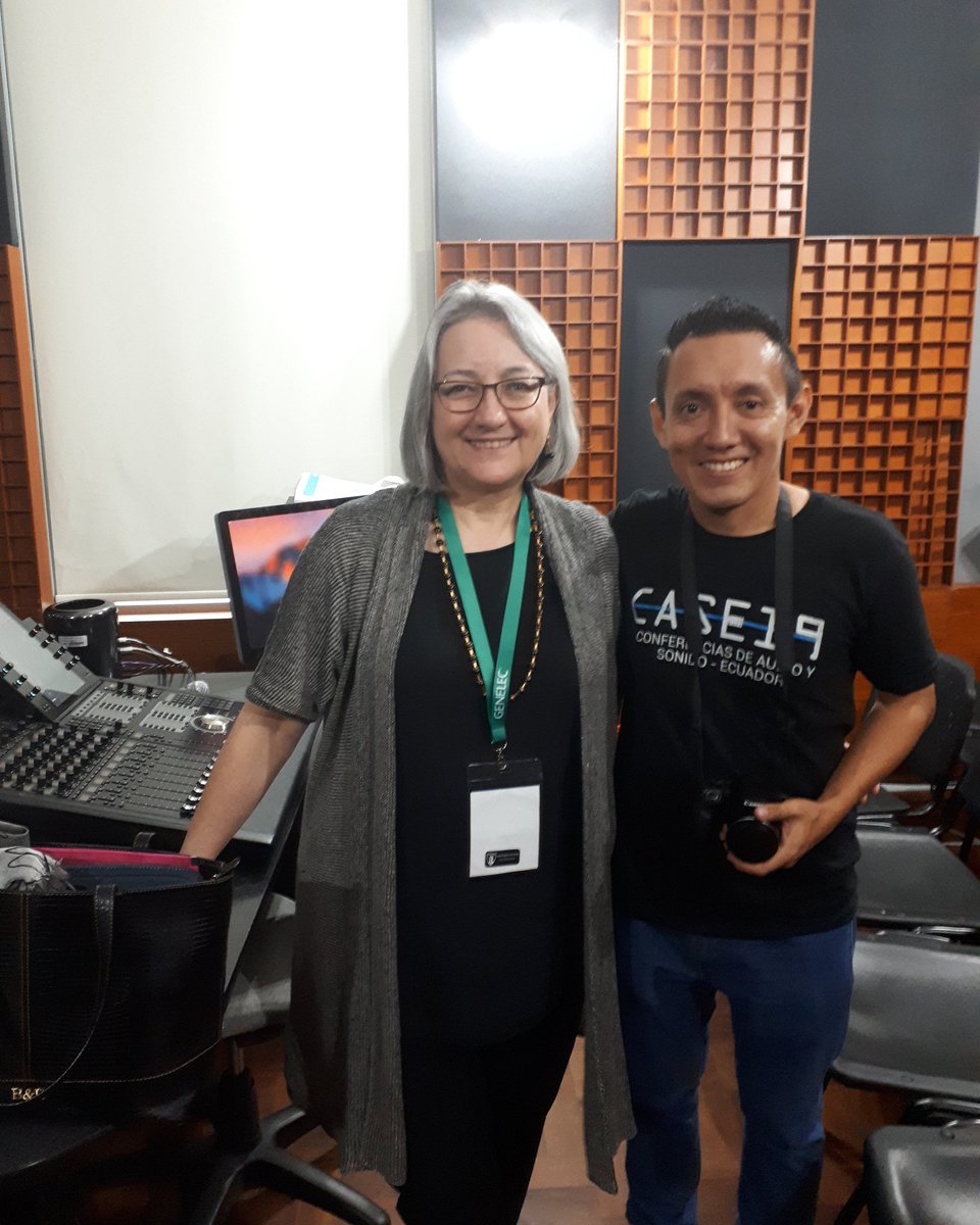 SarmientoGabo's tweet photo. Un honor tenerla en Guayaquil Maestra Martha de Francisco.
Excelente Taller "El Arte de la Grabación de la Música Clásica. Búsqueda del Balance Perfecto entre los Instrumentos y la Acústica".
#CASE2019 #AESUArtes #AES @AES_Uartes @uartesec @AESorg https://t.co/w6bdjIo92M