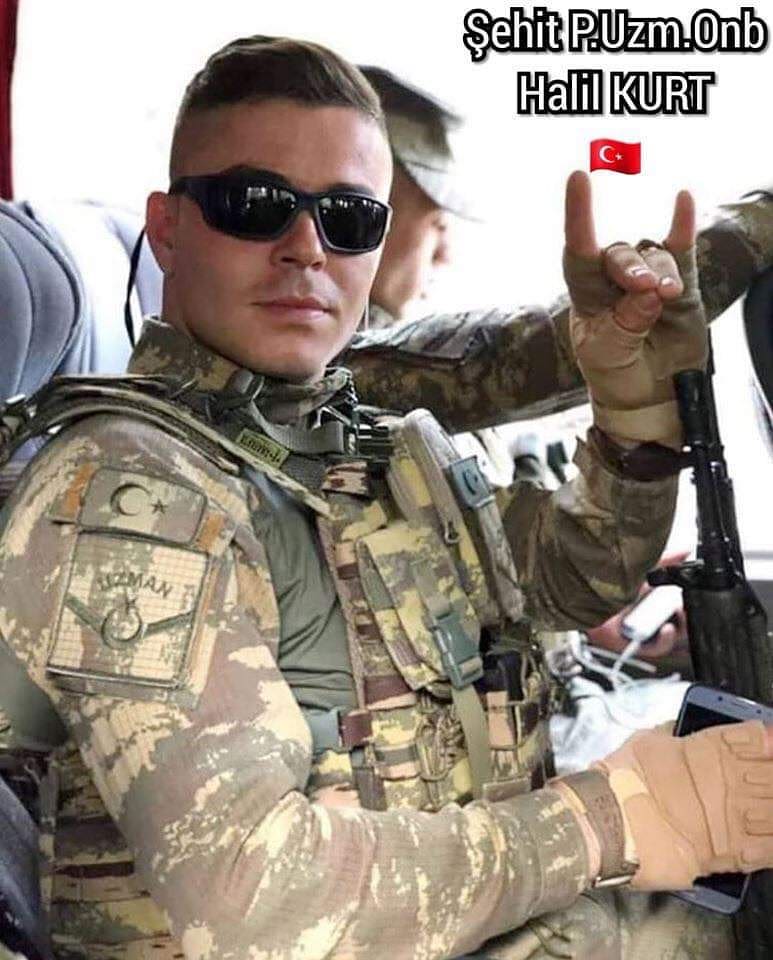 Suriye'nin Azez kentinde Türk Silahlı Kuvvetlerinin bulunduğu üs bölgesine düzenlenen saldırıda 1 Askerimiz şehit olurken 5 askerimzde yaralndı.Şehidimize Cenab-ı Hak’tan rahmet, ailesine ve aziz milletimize başsağlığı ve sabır dilerkn yaralı askerlerimize Allah’tan şifa dilyorm