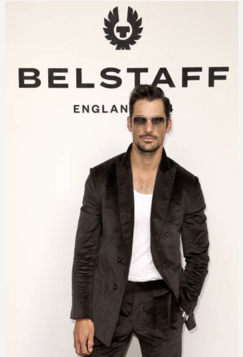 DGFansUS's tweet image. David steps out with impeccable style as always at Belstaff Spring Summer 20 at London Fashion Week Men's #LFWM

(📸: Darren Gerrish/WireImage for Belstaff)