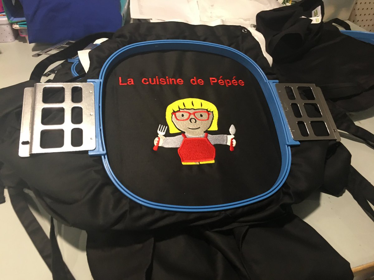 Quatreboeufsmh's tweet photo. #Beau succès pour la 2e journée de la broderie 🧵 à #Flines-Lez-Raches. https://t.co/bsARvX0cOx