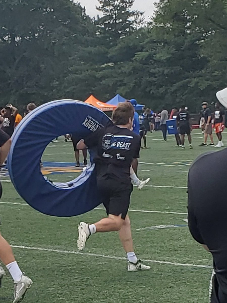 neal_hanna22's tweet photo. Fun watching @TuckerHanna2 at the Memphis Mega Camp today.  Thanks to @MemphisFB for hosting. Awesome format. https://t.co/hpMcA8MWGI
