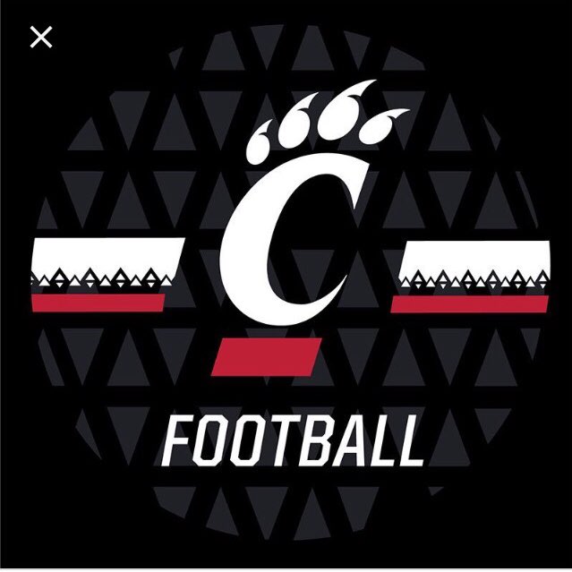 Highly recommend UC Big Man Oline camp . Great program @CoachFick. ! I Thanks to @coacher_Hut for your time and teaching me new techniques to improve my position .Thanks to all the coaches that came @CoachMMcCarroll @CapitalU_FB
#Olinegettingitdone💪
#Outworkthecompetition