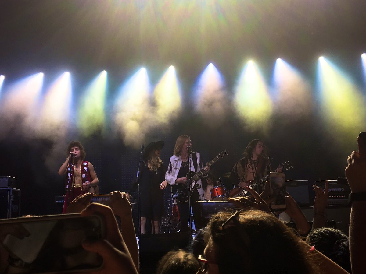 emcomp111's tweet image. I didn't realize how much I needed to hear @GretaVanFleet play with @idamaemusic until it happened. Best night ever ❤️