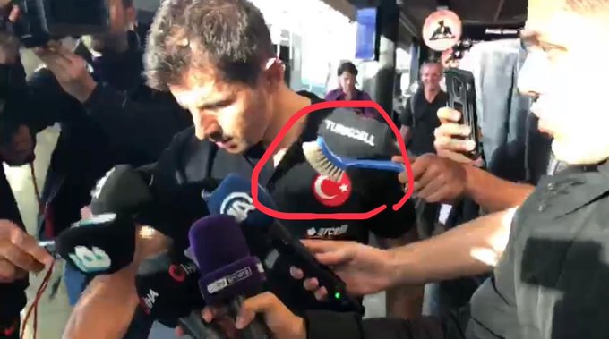 View image on Twitter