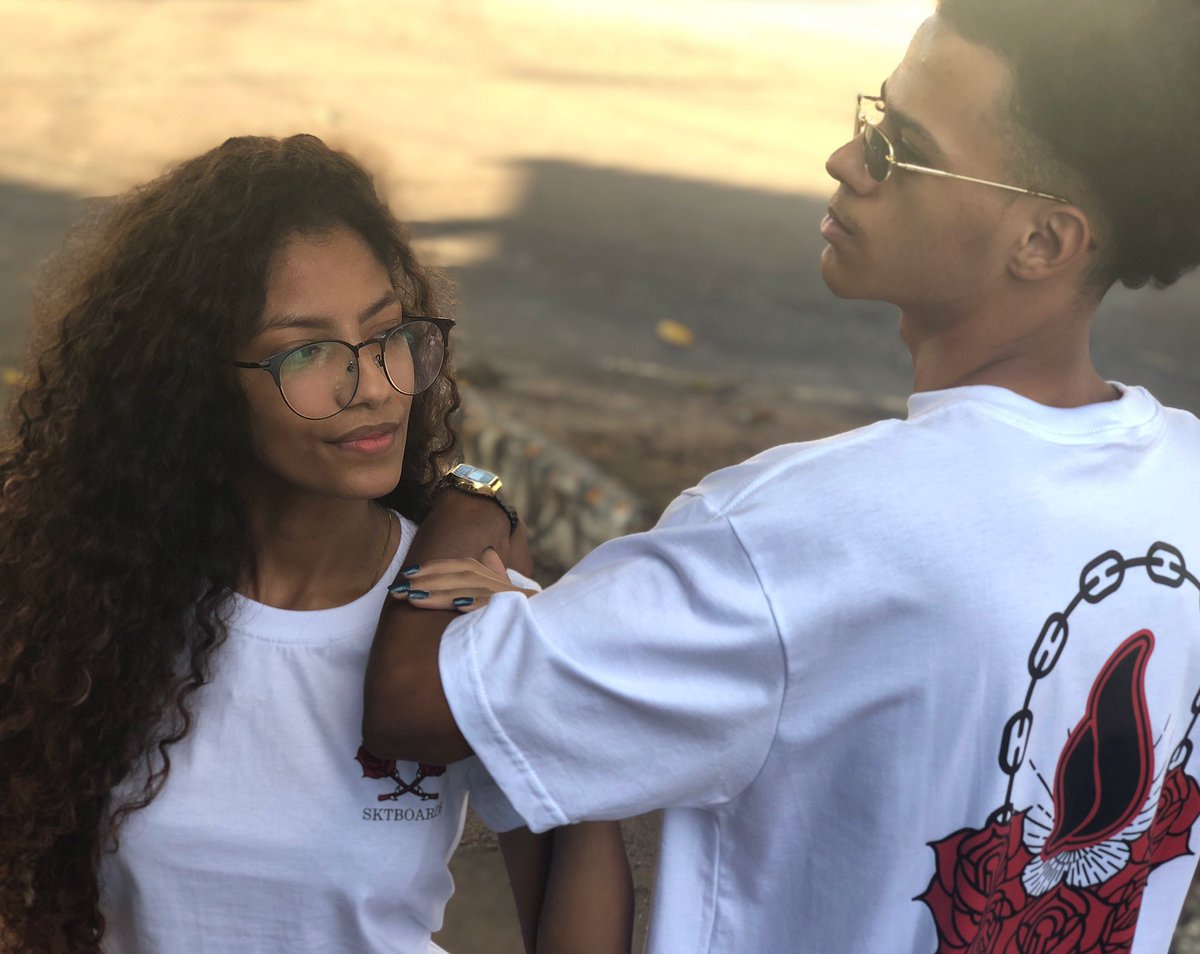 sigil02r's tweet photo. DIA DOS NAMORADOS É NA DESASTER E PORTANDO OS KIT DA @SIMPLESKT 🤬 #desasterskateshop #skateboard #streetwear #simpleskt #skatelife https://t.co/BZUnlrMIR9