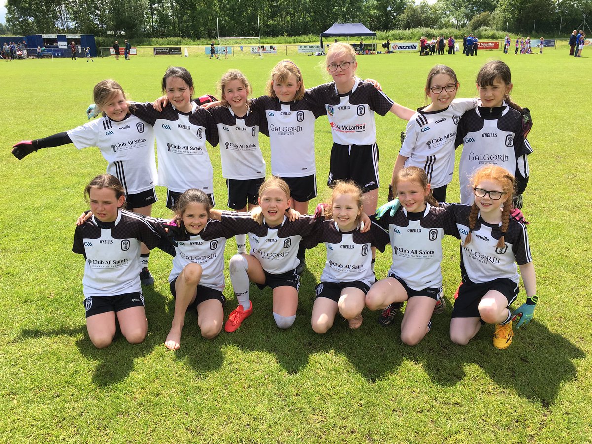 dkel83's tweet photo. Very proud coach of these girls today. Played their best football in biggest tournament of the year. Stormed through group stages before being beaten by a point in the quarter-finals by the eventual winners. 

“Success is peace of mind in knowing you did your best.”

⚫️⚪️ https://t.co/Ymu3RbsjpG