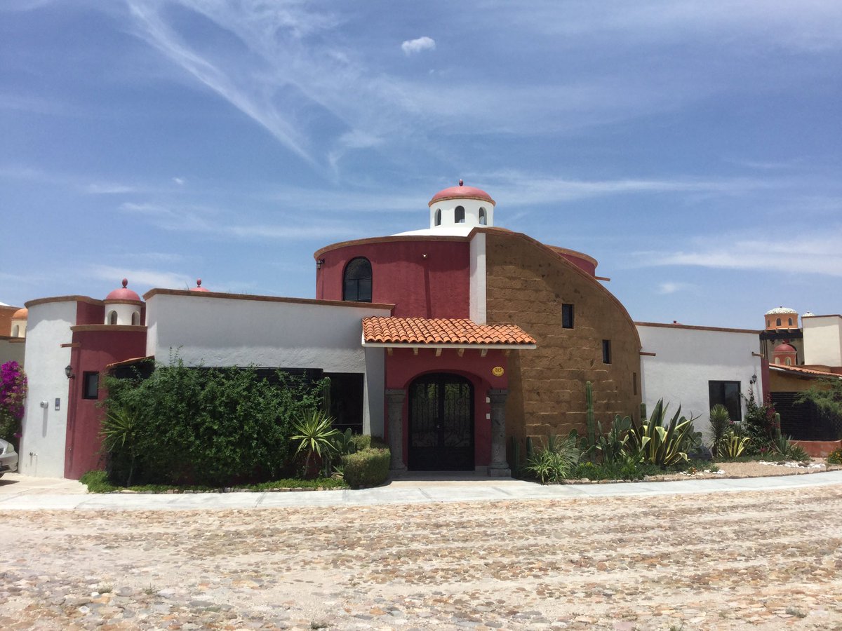 green_alamo's tweet photo. Villa for Rent in Labradores
2BR + 2 BA, 2 terraces, garden and beautiful views to an inside pond with water sounds. Quiet and secure gated community.
#sanmigueldeallende #rental #longperiodrental

greenalamo@gmail.com https://t.co/ctsTzpK2zW
