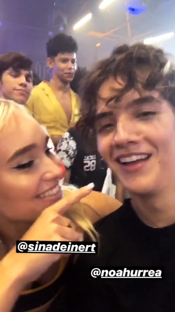 noahmyboyfriend's tweet photo. Esse nosso Noart é tão lindo♥️♥️♥️♥️♥️♥️♥️ Amooooo esses momentos e essas olhadas do @NoahUrrea e da @DeinertSina 😍😍😍😍❤️🥰🥰🥰
#nowunited #Uniters #noart #noahurrea #sinadeinert #unitersbr https://t.co/HLtltk0Q3g