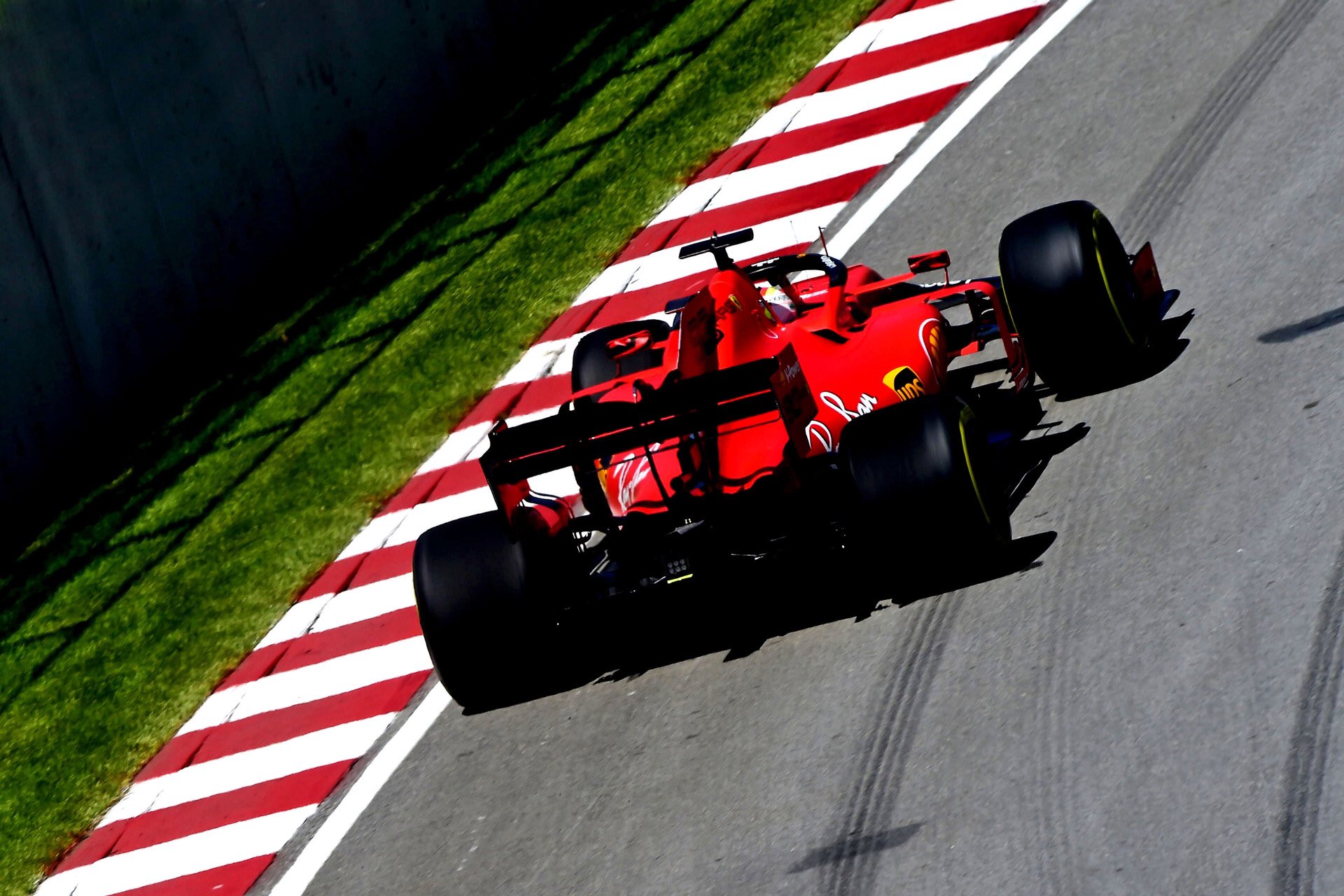 Vettel durante la carrera en Canadá