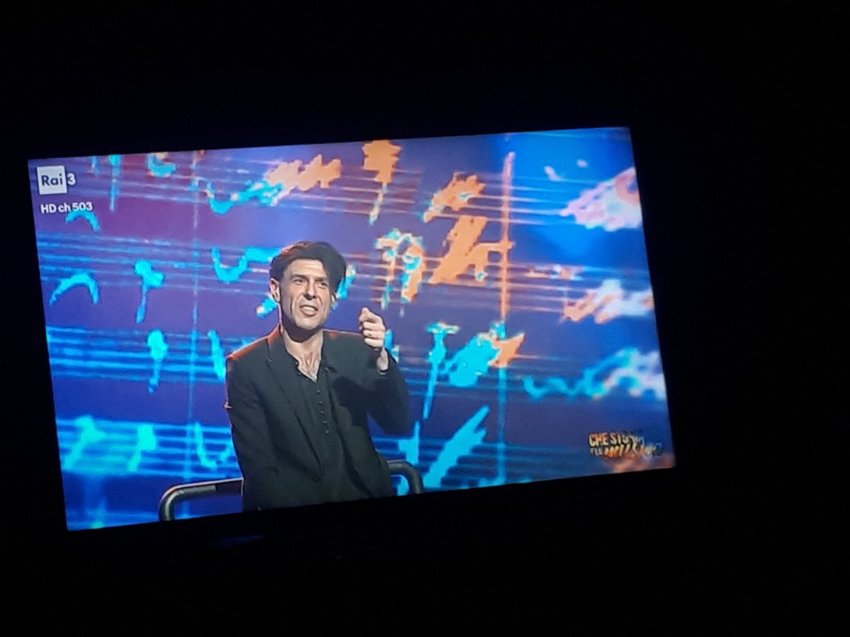 Caterin79's tweet photo. @RaiTre @eziobosso e il caro vecchio Ludovico Van....che brividi! https://t.co/TgaAl6VLlO