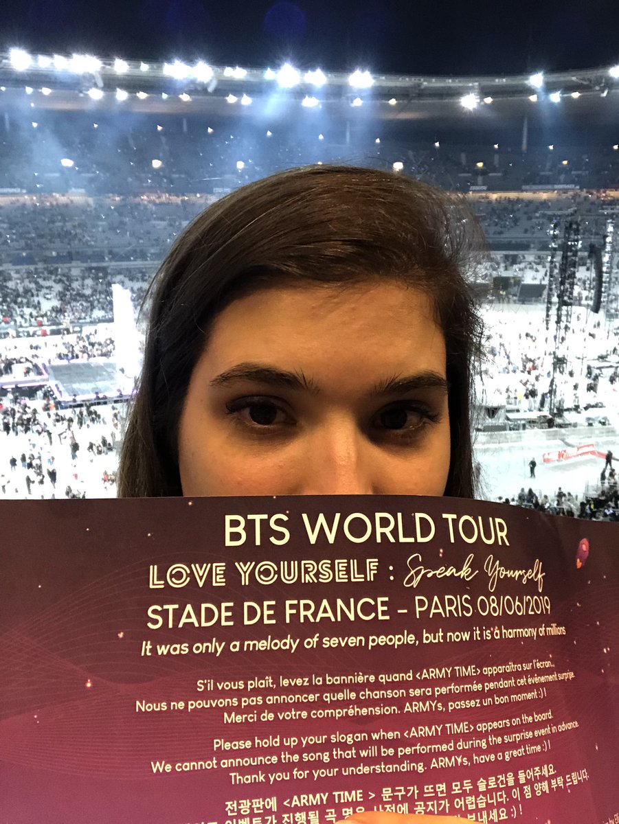 Jo95Z's tweet photo. I’m Italian ARMY flew to Paris only 4 BTS. Tired, exhausted, but doesn’t matter after seeing BTS smile &amp; perform. I had so much fun and in the end, when I realized it was over, I cried inconsolably but 4 those hours tgt, it was worth it. @BTS_twt is my strongest light  #MerciBTS https://t.co/3mAxzbz5fV
