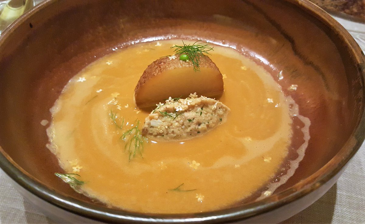 complicidadgast's tweet image. NUEVO POST La Bien Aparecida (Madrid): " La consolidación importa". Culinaria pensada y reflexionada de un cocinero que vive la profesión. La cocina nítida y fina de @_JMdeDios es de sabores limpios y expresivos mereciendo ser seguida de cerca. 
complicidadgastronomica.es/2019/06/la-bie…