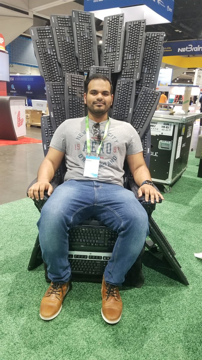 KetanTikle's tweet image. That&apos;s how the geeks rule at Game of... #CLUS #CiscoLive #worldofsolutions
