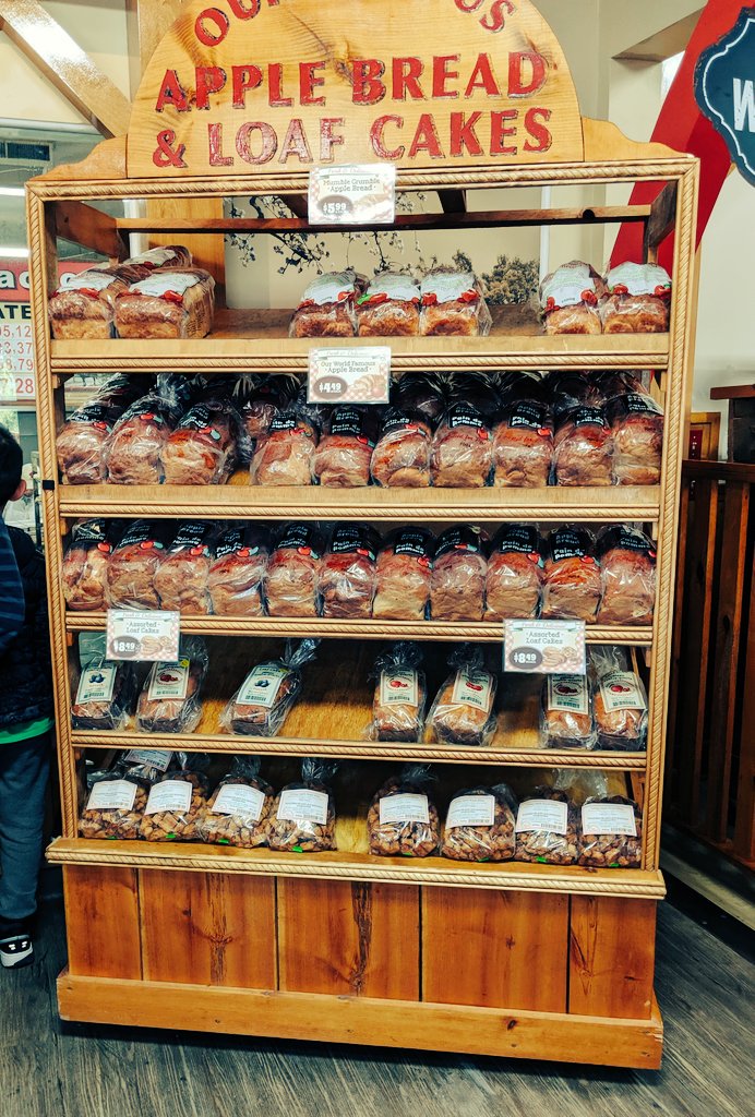 Abira_Ed's tweet image. A quick trip to The Big Apple for their delicious apple bread. 🍞🍩
#AppleBread #ApplePie #AppleFritter #Apples #AppleCrumble #Colborne