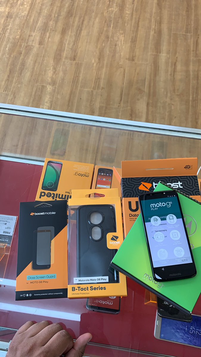 nulinegreen's tweet photo. Add a Line deals are important but don’t forget the accessories as well! #BoostNation #MotoG6Play #BoostAccessories https://t.co/JanuOIUIds