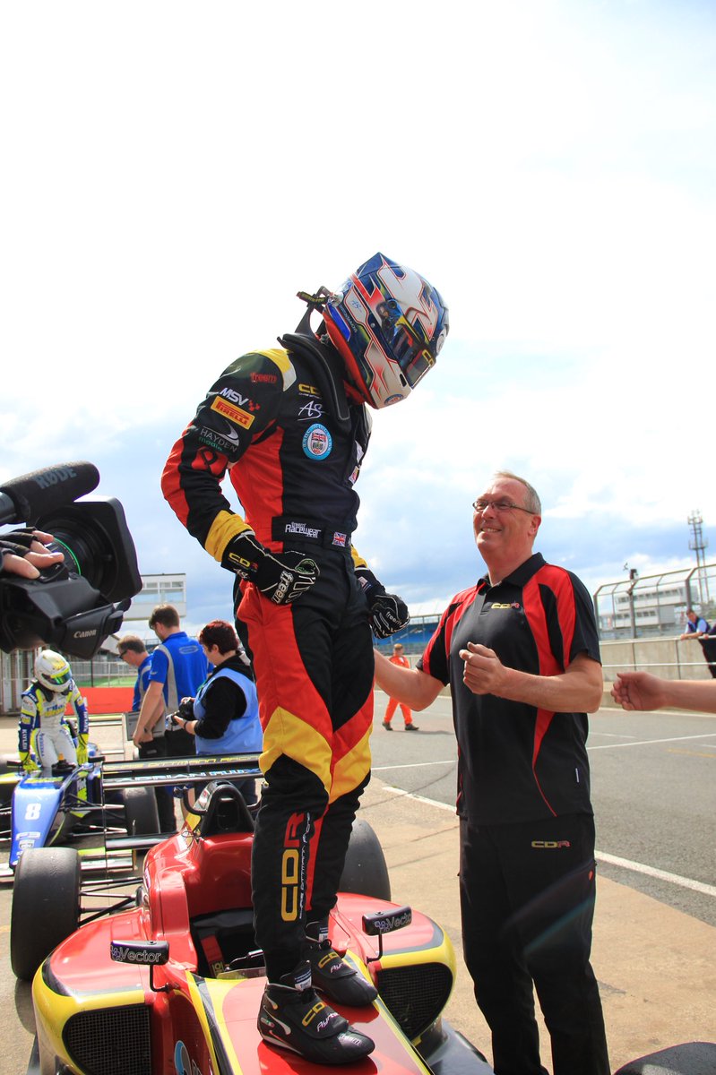 ayrton_simmons's tweet image. YESS!! What a way to end the weekend with my first @BRDCBritishF3 win! It is also @CDR_F3RaceTeam ‘s first win, I am incredibly proud of this team and couldn’t thank the hard work enough. Race 2 was also awesome coming from P17 to finishing P5. Roll on the next one 👊🏻 #P1 #red12