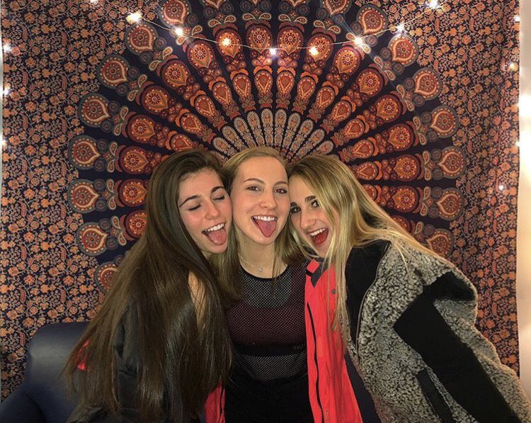lisa_epstein138's tweet photo. @KirwinOlivia happiest of birthdays to you!! I’ll teach you how to drive soon😉😋 https://t.co/zTHcXI9Rzw