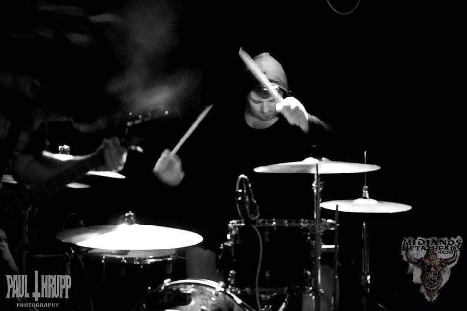 It gives us great pleasure to introduce you to Paraskenia’s new drummer, the very talented.....(drum roll)....... Luke Blast-beat Sullivan aka Luke Sullivan. 

#Paraskenia #ProgressiveSymphonicMetal #Metal #SouthWalesMetalScene #Metalband #SymphonicMetal