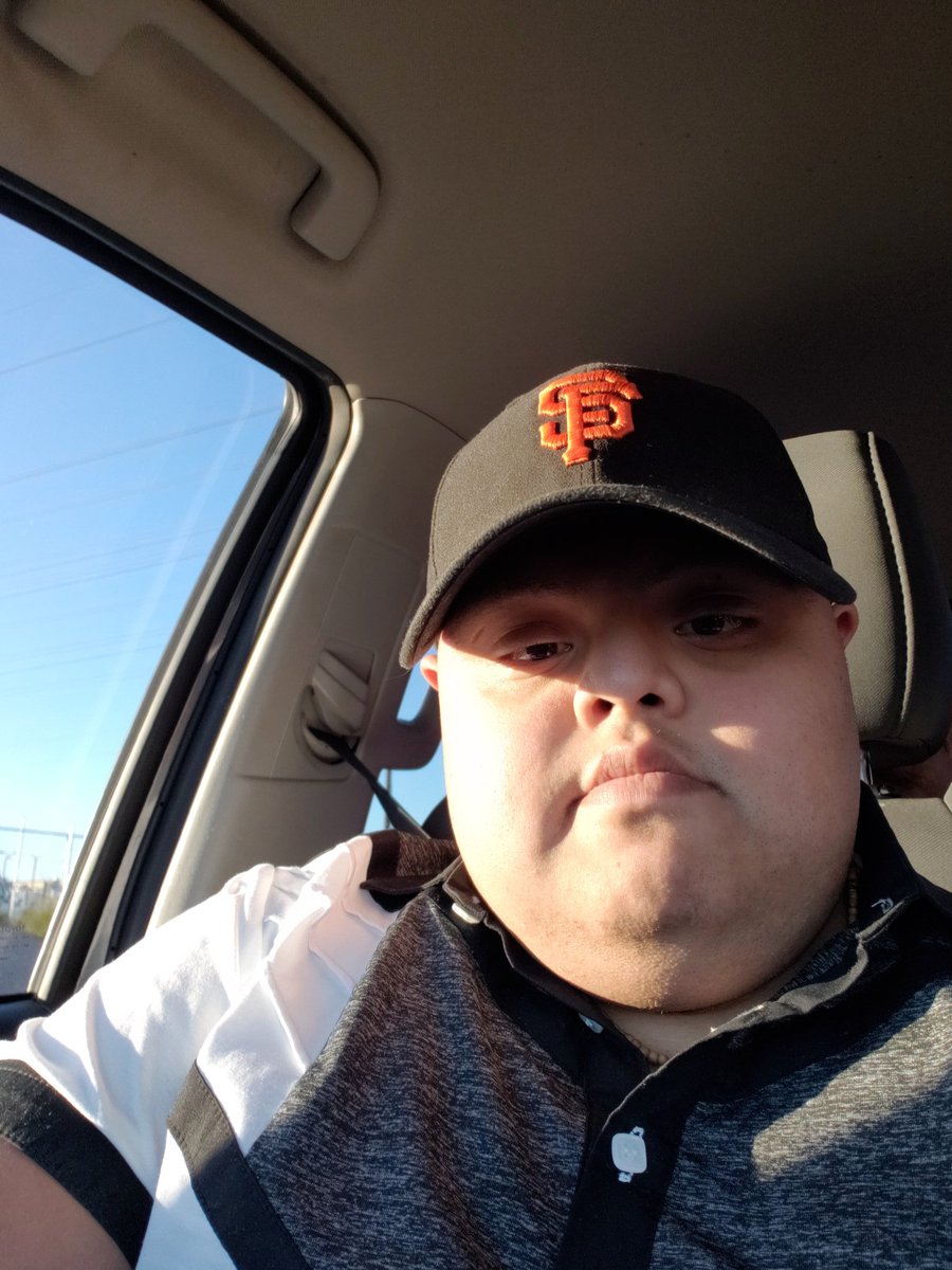 GameboyMix's tweet image. Look like smart guy