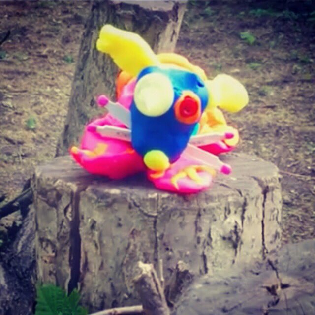 Wanna meet this guy? 
youtube.com/channel/UCzoxW…
#adventureswithpets #babycat #artsncrafts #higirlsseries #funnywomen #yourestillinvited