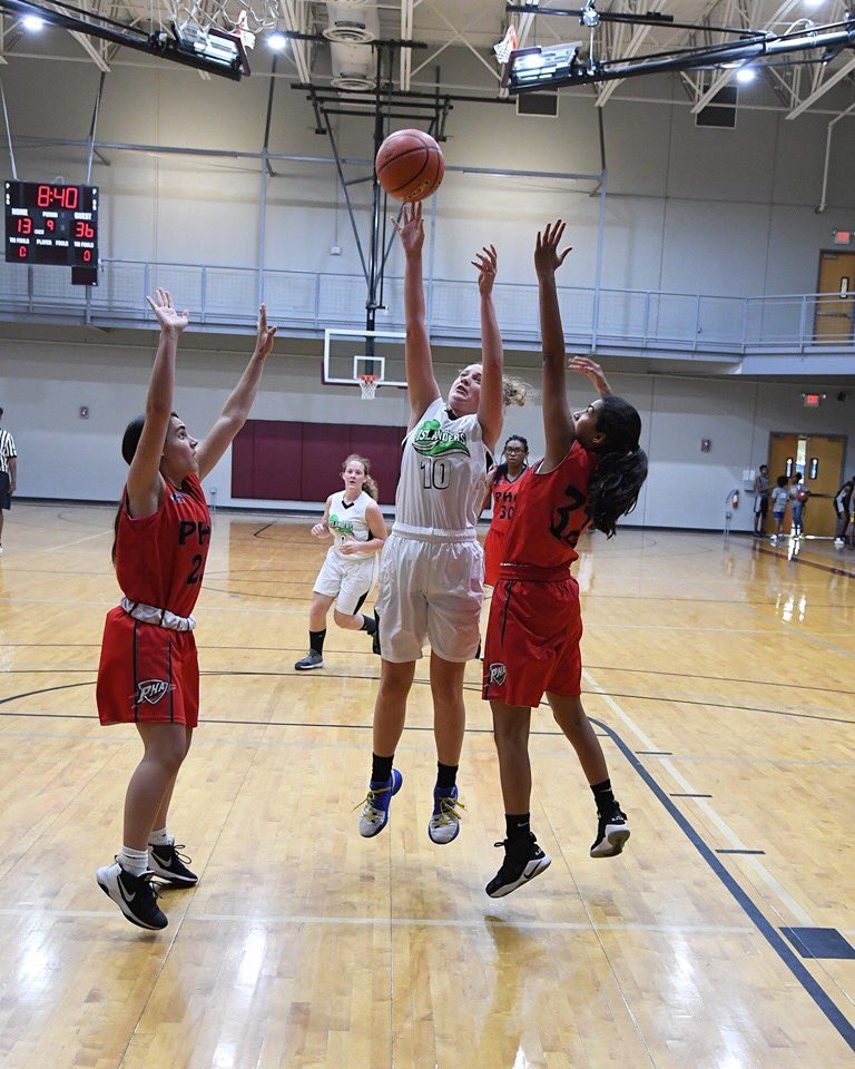JoFire05's tweet photo. Thank you #imagesbymikekeith for snagging a few action shots this weekend 🖤💚🏀 @saislanders https://t.co/gRHq8Ptzzq