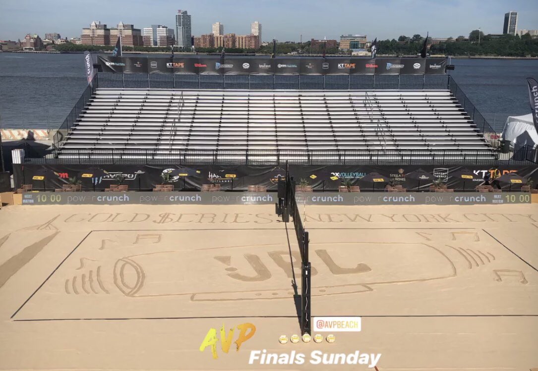 ChuckGoslin's tweet photo. Time for @avpbeach Volleyball Finals!
#beachvolleyball https://t.co/bkFjtOMifl