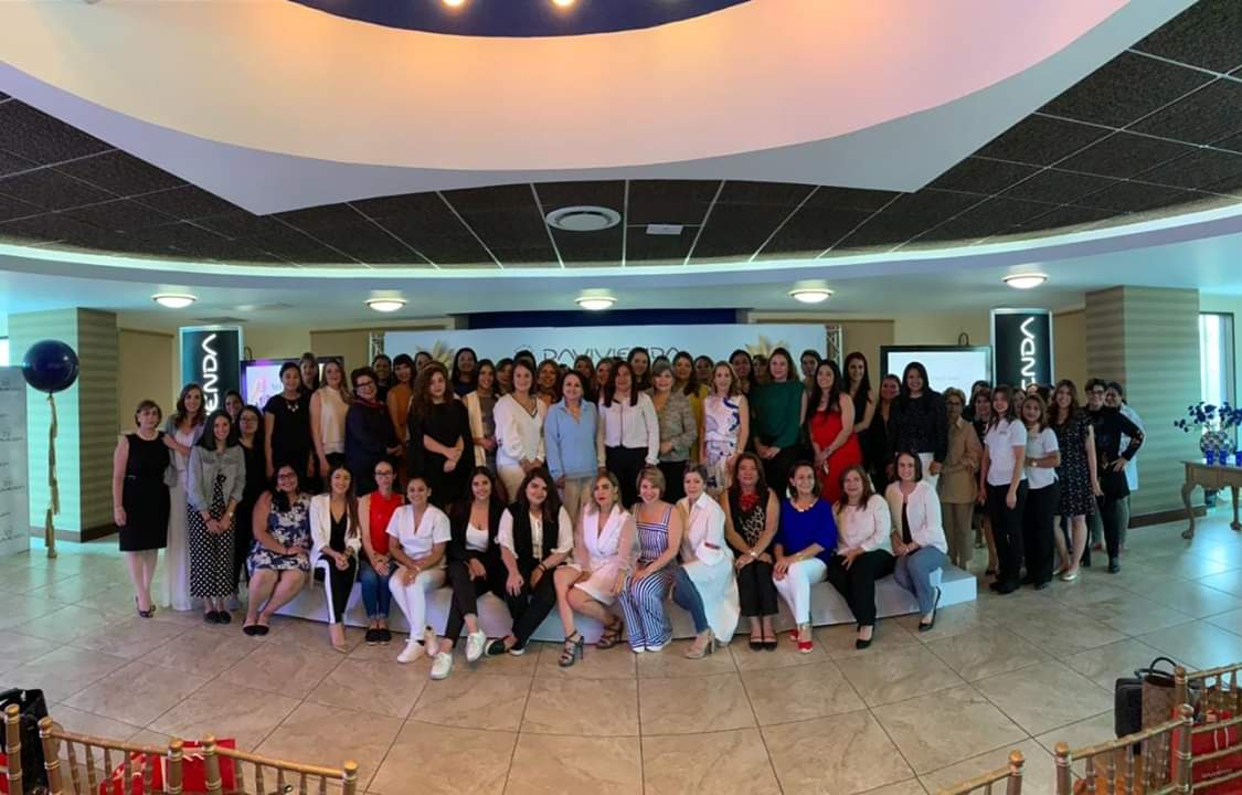 FWMagazine_'s tweet photo. Mujeres Poderosas de Hoy, gracias a @Davivienda  por el apoyo ❤
#MPDH
#FashionWeekHonduras
#FashionWeekMagazine
#FWnews https://t.co/0tlYxWKPea