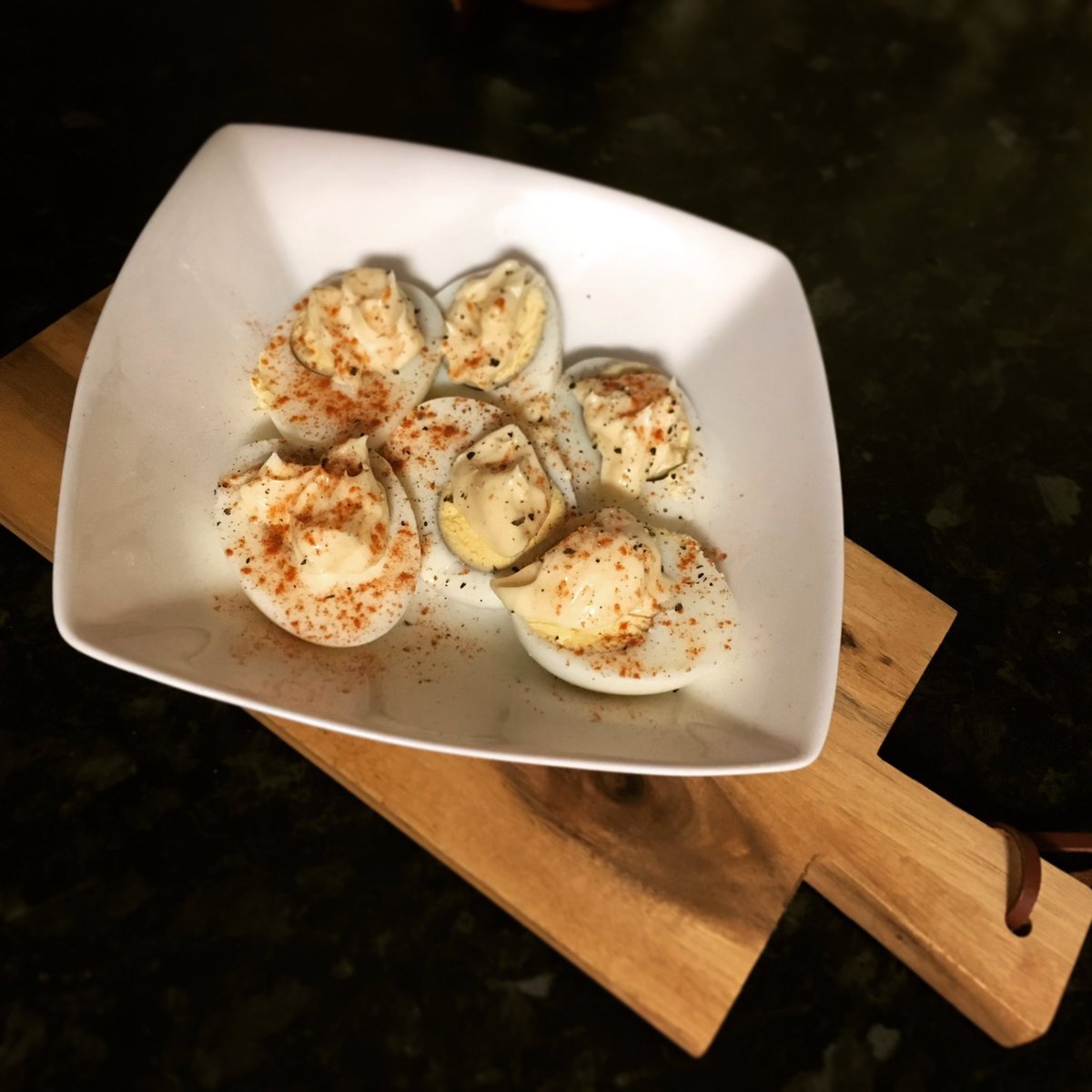 KTO_GNX's tweet photo. Post #Run #Snack #DeviledEggs with #Avocado #Mayo #himalayansalt #pepper and #Paprika
I’ll be eating more of these in future 😈🥚
#fatadapted #ketogenicdiet #keto #ketodiet #ketogenic #liveprimal #healthyfood #healthylifestyle #weightlossjourney #weightloss #lchf #egg #eggs https://t.co/EgiMyH9PkG