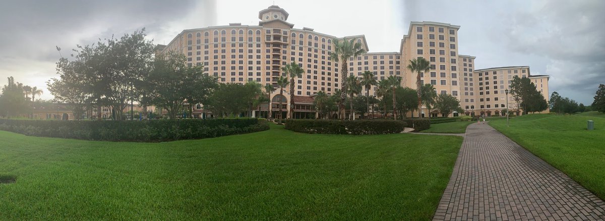 Lorenzosep's tweet photo. I am gonna have to find a way to make this place work while the wifey is in meetings this week. #illthinkofsomething #marriedup https://t.co/J5YzIeCtHx