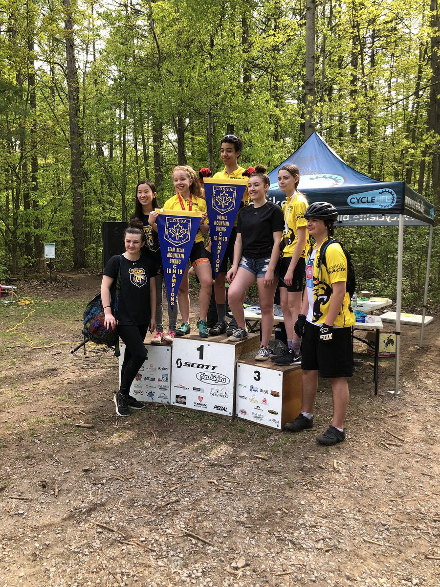 danielle_kovac's tweet photo. Congrats to the Uxbridge Tigers on a great mountain bike season. @UxbridgeSS https://t.co/Xru7tLK7Et