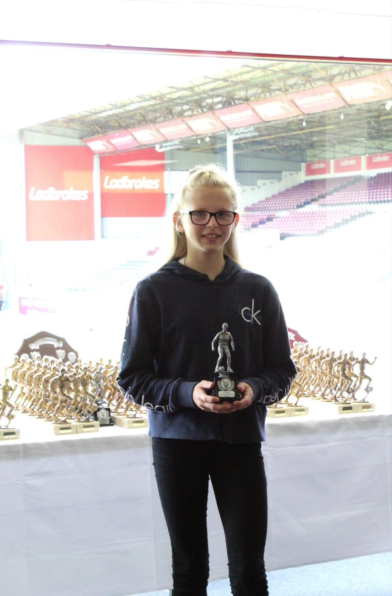 A massive congratulations to both our girls teams (<a href="/OxGrove_Girls/">OxfordGroveJFC_Girls</a>) who picked up awards at The North Valley and Burnley Unity Awards earlier on today🏆

U12 League Winners👏
U14 League Winners 👏
U12 Player of the Season - Eleanor Seals👏

Well done to all involved🧡 #ThisGirlCan