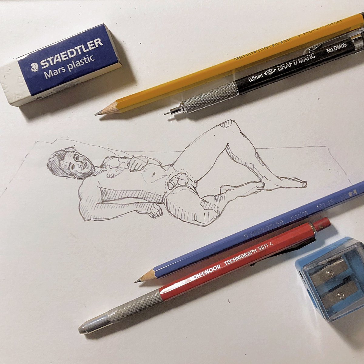 greasygnocchi's tweet photo. A little work in progress preview. I’m sure many of you know who he is and hopefully my sketching skill does him justice even at this stage. https://t.co/xg7zynG1tB
