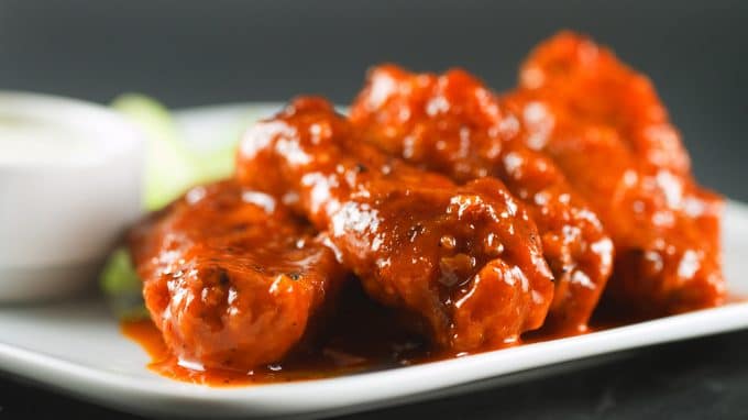 PTBAssoc's tweet photo. The Most Ah-Mazing Buffalo Chicken Wings You’ll Ever Make! https://t.co/LHmEjVdLXv via @AskChefDennis https://t.co/jkgE8JFCpk