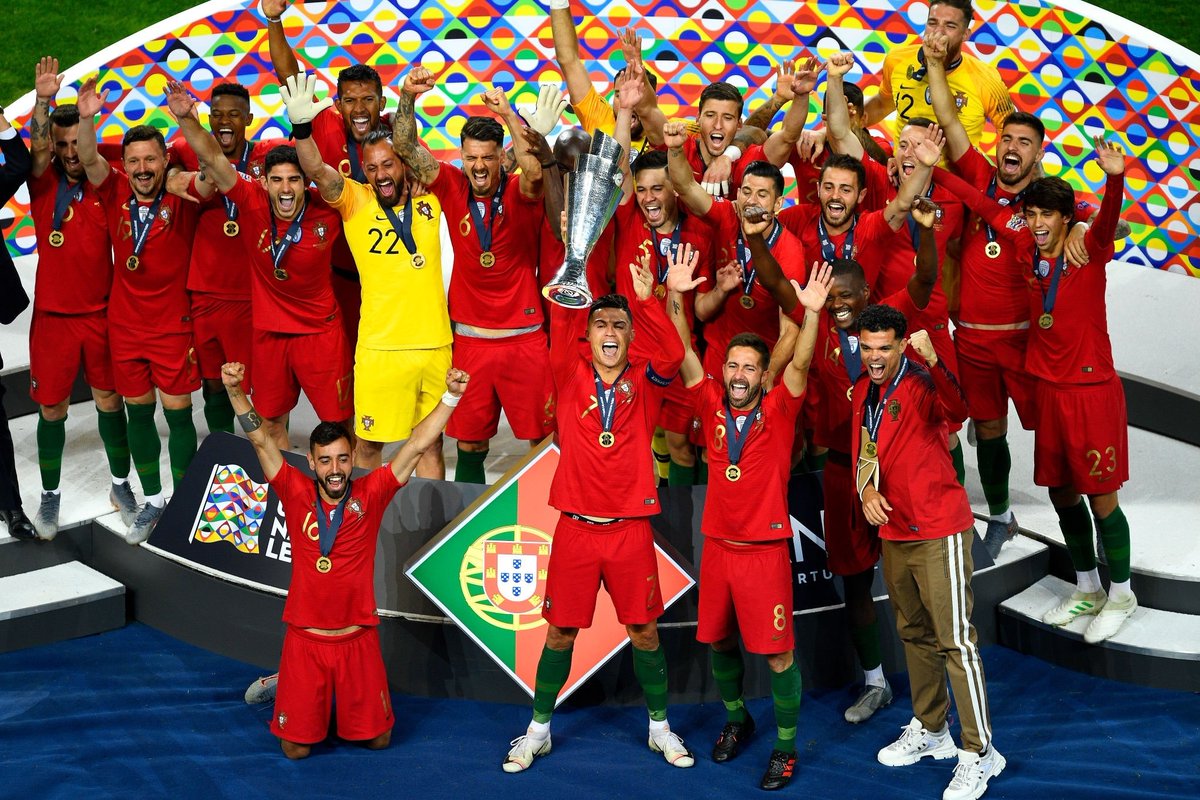 mundodabola's tweet photo. Os campeões! 🏆 https://t.co/0G8cWSXevm