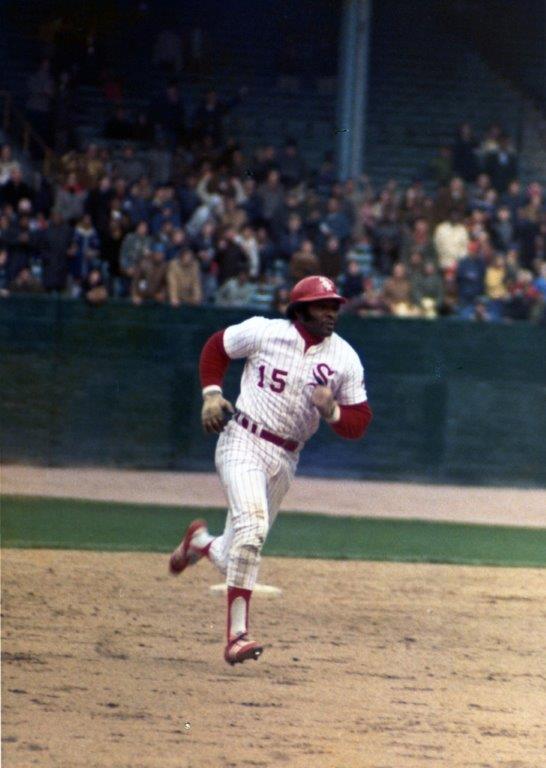 DickAllenBelon1's tweet photo. @DickAllen_15 called by his managers The Smartest Runner on the team. #DickAllenBelongsInTheHOF @theaceofspaeder @geodarth @UkeeWashington @DHuntTrib @ScottLauber @matt_breen @MatthewVeasey @nlbmprez @JLGoldfinger @JoeFerry @markcarf @drewdavis71 @kurtzpaul @RayMoffo https://t.co/XJXAOd4hpT