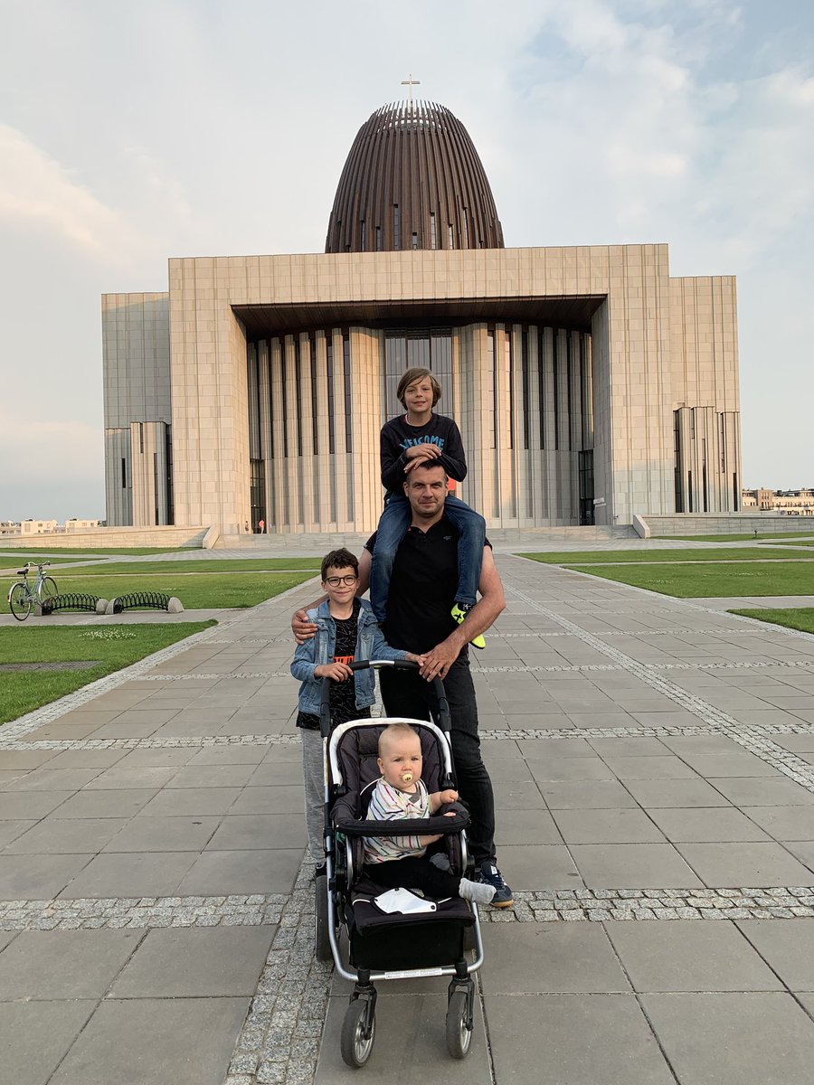 PIotrHelmecki's tweet photo. #hełmeccy🤩 #przystojniaki😚😘😍 #najlepszaferajnaever😎🤠😝#aniołki😇#nadzielni🖤 #moiludzie❤️ #synki🥰😚🙃☺️😃😆😋🤗🤪#zawszystkoinnezapłaciszkartą🤑 #warszawiaki😁🔥🤙🏻😻😽🙀😸😺 https://t.co/gkRxXOYiTO