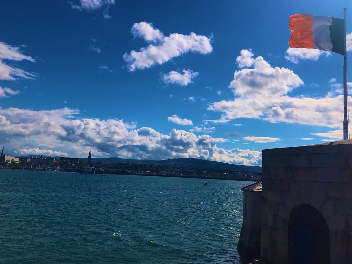 katiehughes247's tweet photo. We got it into our heads that we should go hill walking #Ticknock #Dublin
One pic is us at the top overlooking Dun Laoighre, the other two are the view from Dun Laoighre looking up at the hill we walked 😂 #GreatDayThough #Sun #Fun #WhatRain https://t.co/DflqIFy9xj