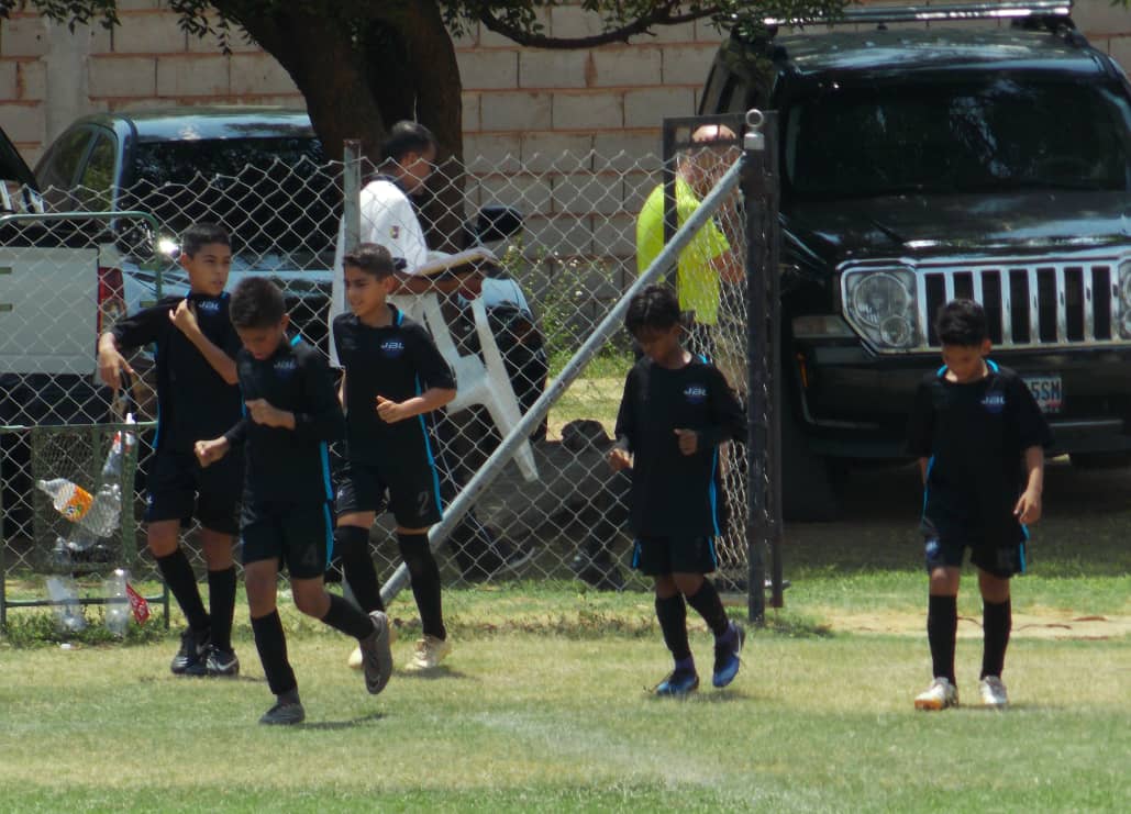 #SerieÉlite | Resultados ante <a href="/DvoTachira/">Deportivo Táchira FC</a>🤝: 

Complejo Deportivo JBL 

#Sub13 : 0-1💥
#Sub15 : 0-3 👊

Universidad Católica 

#Sub17 : 2-1 🤝
#Sub19 : 6-1 ⚽️

¡Seguiremos trabajando y formando el talento del mañana!