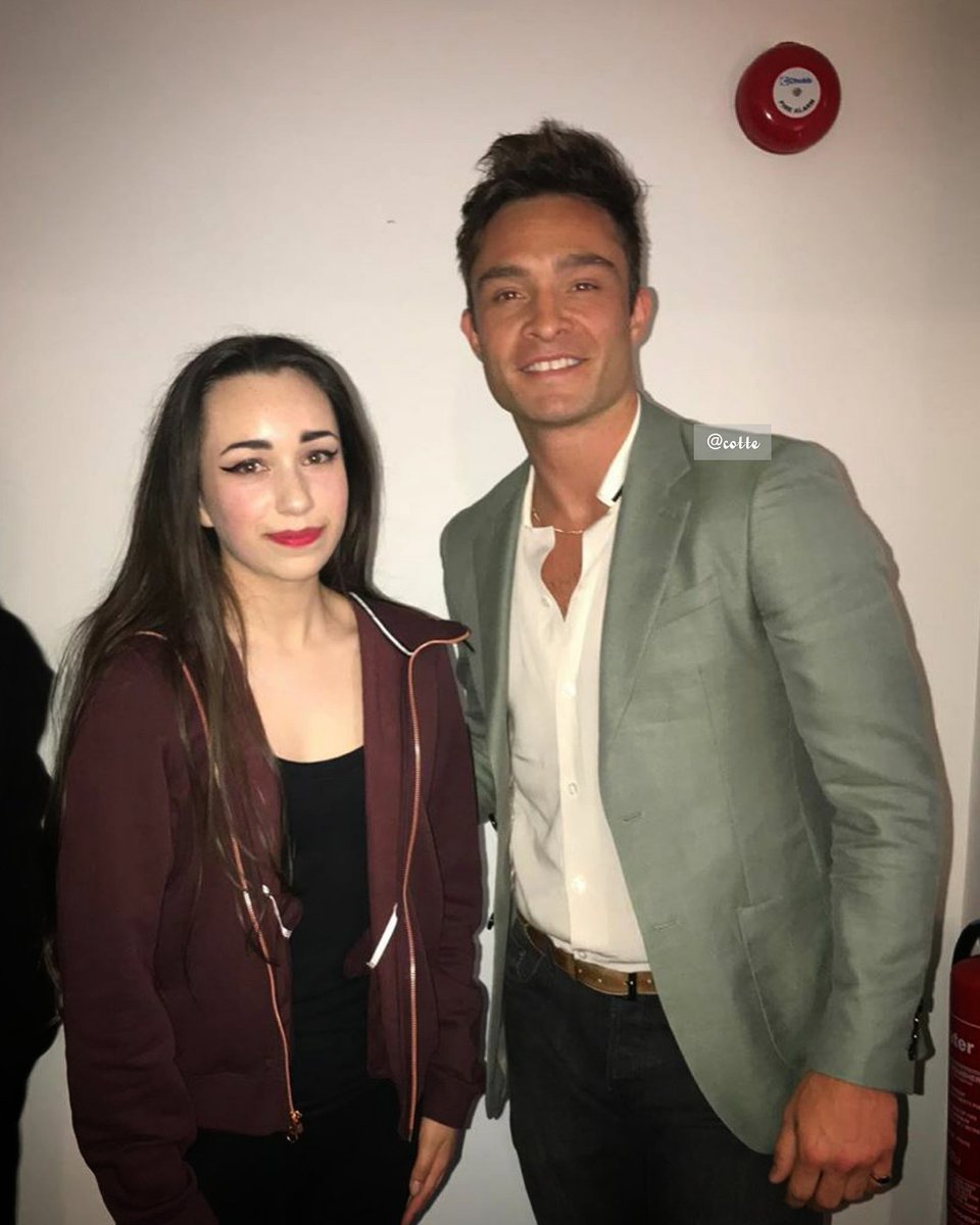 NEW 📸 
<a href="/EdWestwick/">Ed Westwick</a> during this weekend at the Mulan show, in <a href="/wexliacademy/">Wexliacademy</a> 🇬🇧
The cast girls really enjoyed their presence 🤗

              #edwestwick 😘