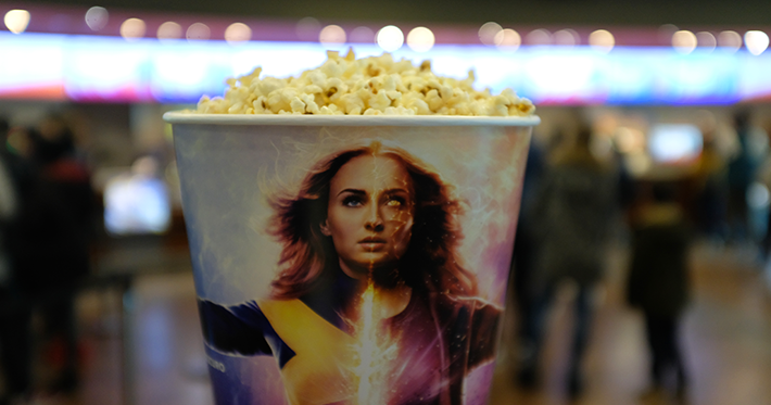Cinemark_ar's tweet photo. Disfrutá tu peli con el #ComboMega de #DarkPhoenix 🍿😃 https://t.co/GtwGoTc95k